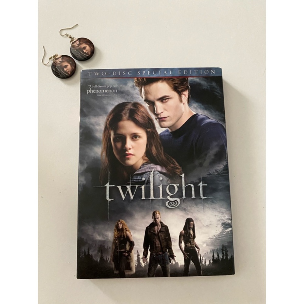 Twilight Earrings and DVD Bundle